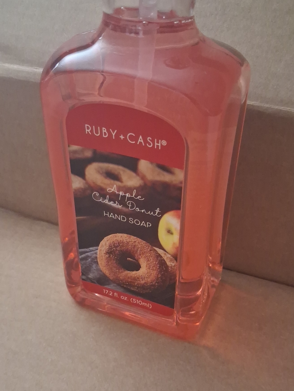 Handsoap Nwt - Picture 3 of 5